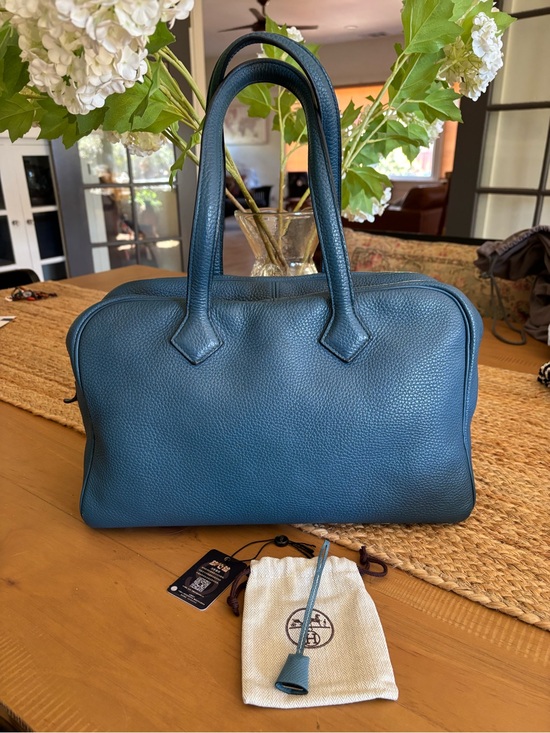 Hermes Handbags - Hermes Victoria Bag
